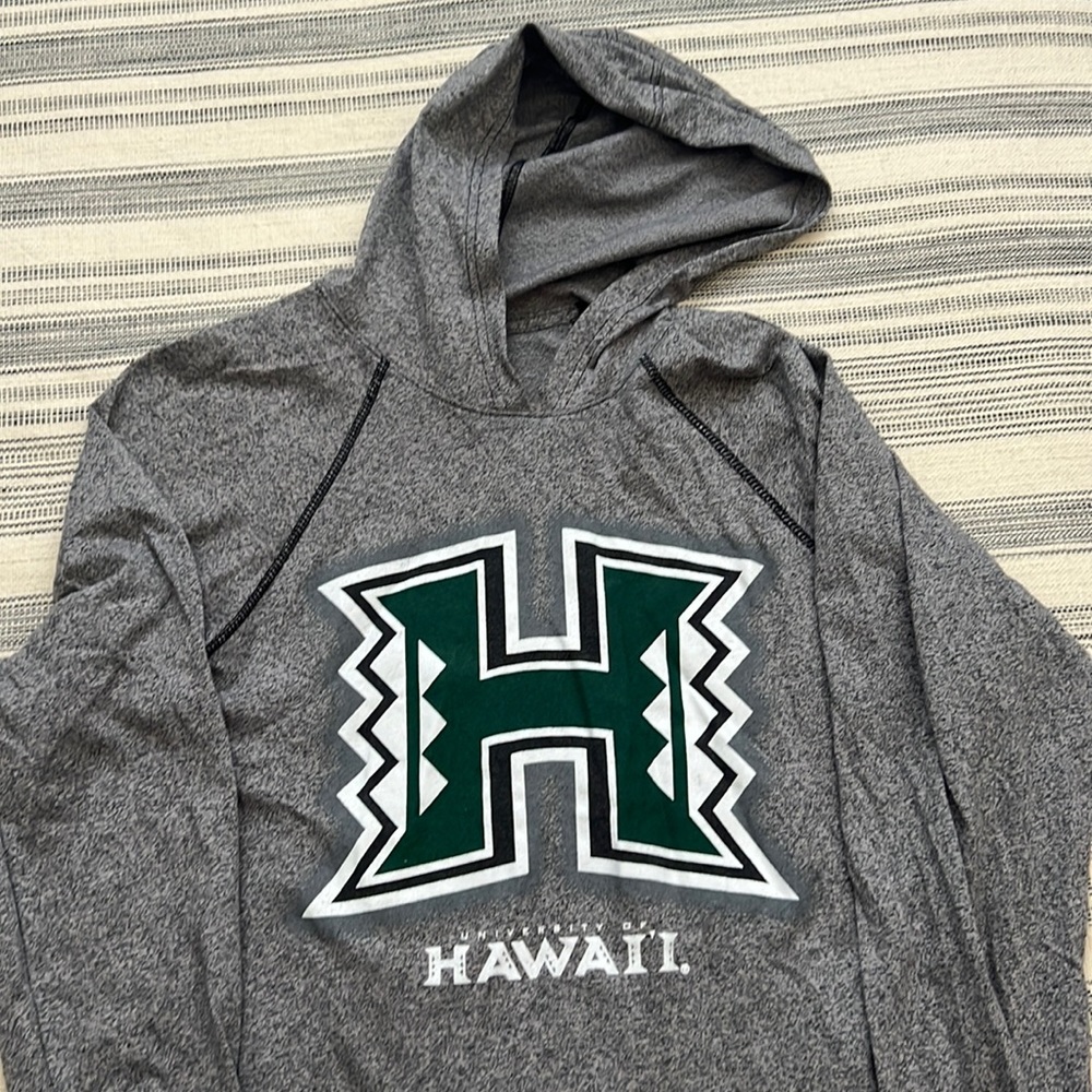 Men’s University of Hawaii pull over